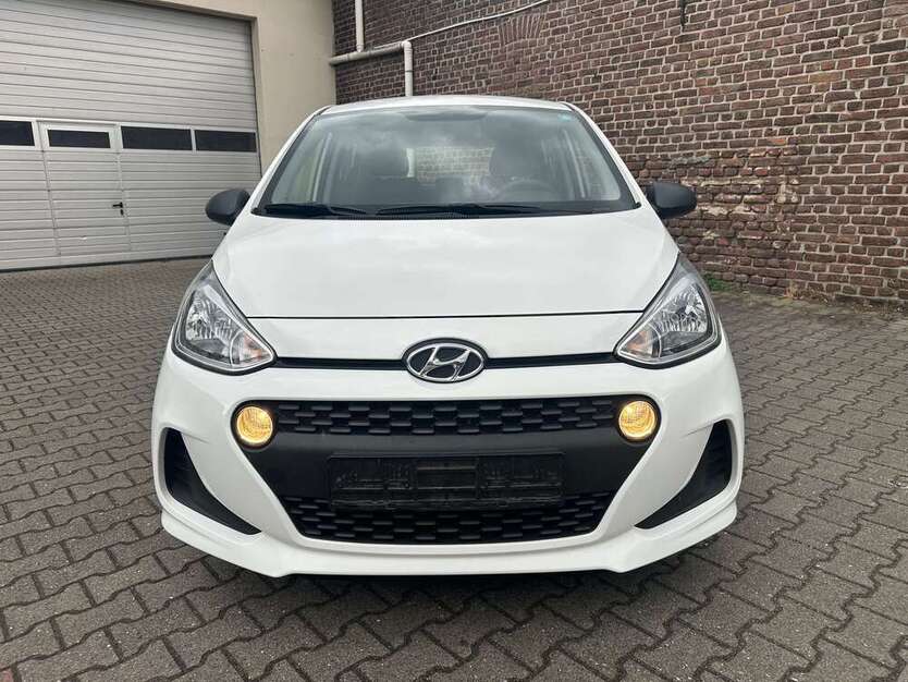 i10