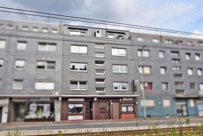 Gepflegtes Wohn- und Geschäftshaus, Wanheimerort