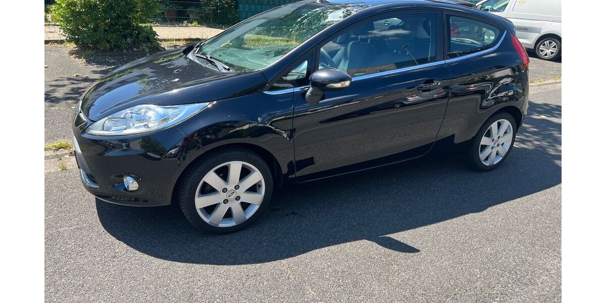 Ford Fiesta 124.000 km 3.800 &euro; Kaarst 41564