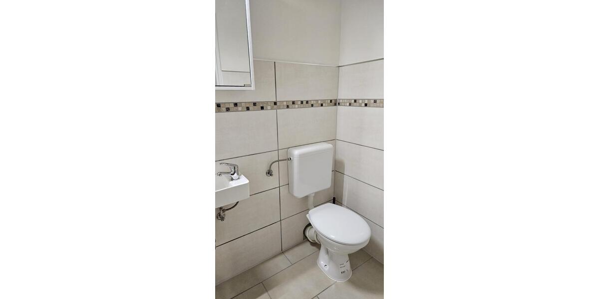 Etagenwohnung Neuss Holzheim - 3 Zimmer, 85 m&sup2;, 890&euro; | Angebot:25562416