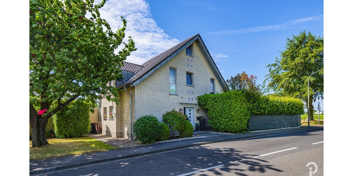 Charmantes und äußerst gepflegtes Einfamilienhaus mit hohem Wohnkomfort für junge Familien und Paare - Einfamilienhaus Mönchengladbach West | Angebot:27013450