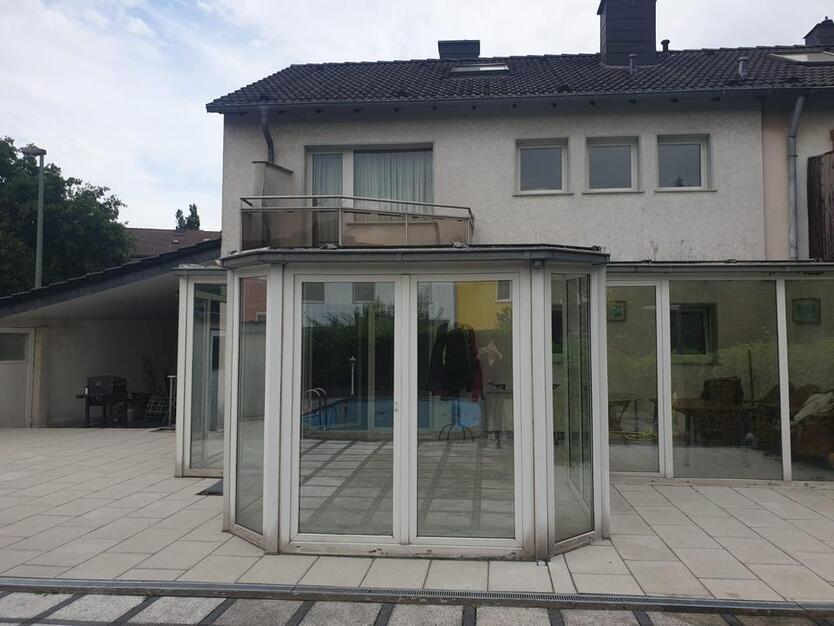 Preiswertes Rheienendhaus in Duisburg Beeckerwerth zu verkaufen