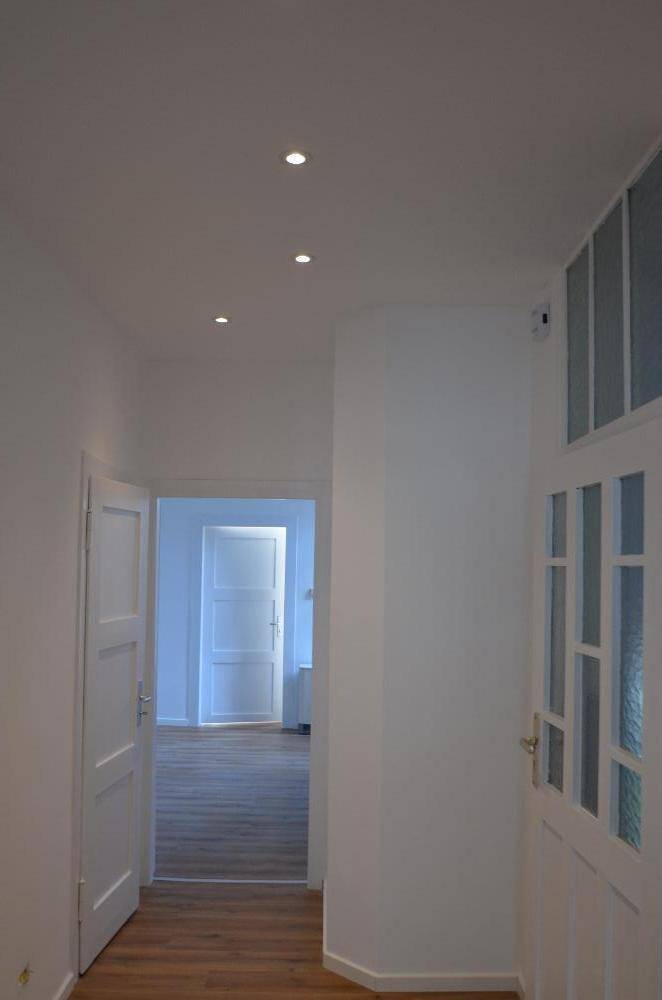 komplett sanierte 2-Zimmerwohnung