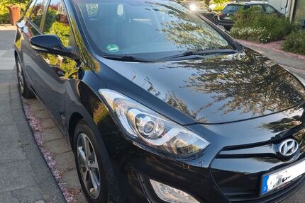 Hyundai i30 129.800 km 6.750 &euro; Pulheim 50259