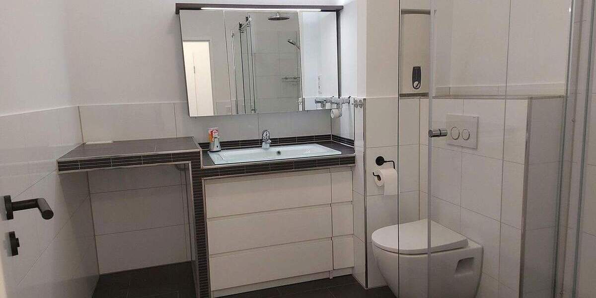 Terrassenwohnung Krefeld Stadtmitte - 2 Zimmer, 65 m&sup2;, 185.000&euro; | Angebot:25760366