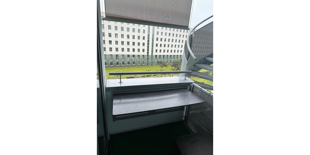 Etagenwohnung Düsseldorf Heerdt - 1 Zimmer, 40 m&sup2;, 1.429&euro; | Angebot:26534217