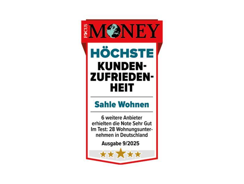 Alles neu !! 2 Zimmer-Wohnung mit viel Stellplatz, separater Küche und großem Balkon! Nur mit WBS! zimmer