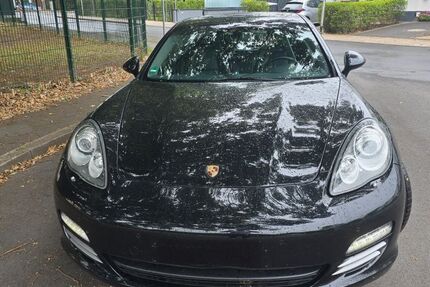 Porsche Panamera 222.000 km 16.250 &euro; Monheim 40789