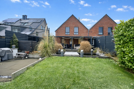 Haus Oberhausen Schmachtendorf - 5 Zimmer, 136 m&sup2;, 569.000&euro; | Angebot:25686616