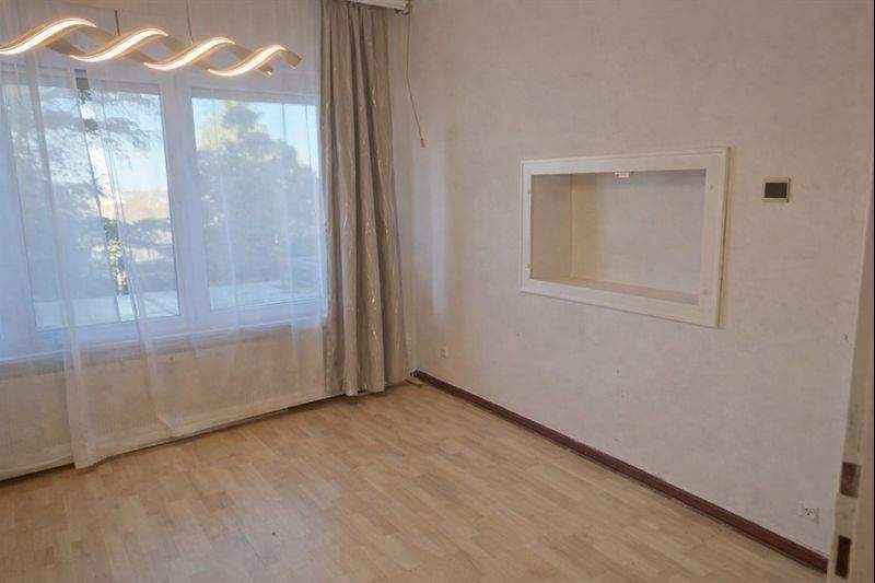 Familienfreundliches Zweifamilienhaus mit großem Garten in beliebter Wohnlage von Velbert-Mitte 6 zimmer