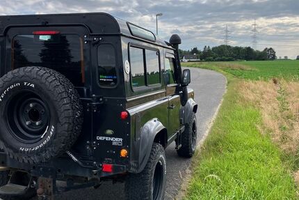 Land Rover Defender 335.000 km 22.649 &euro; Grevenbroich 41516