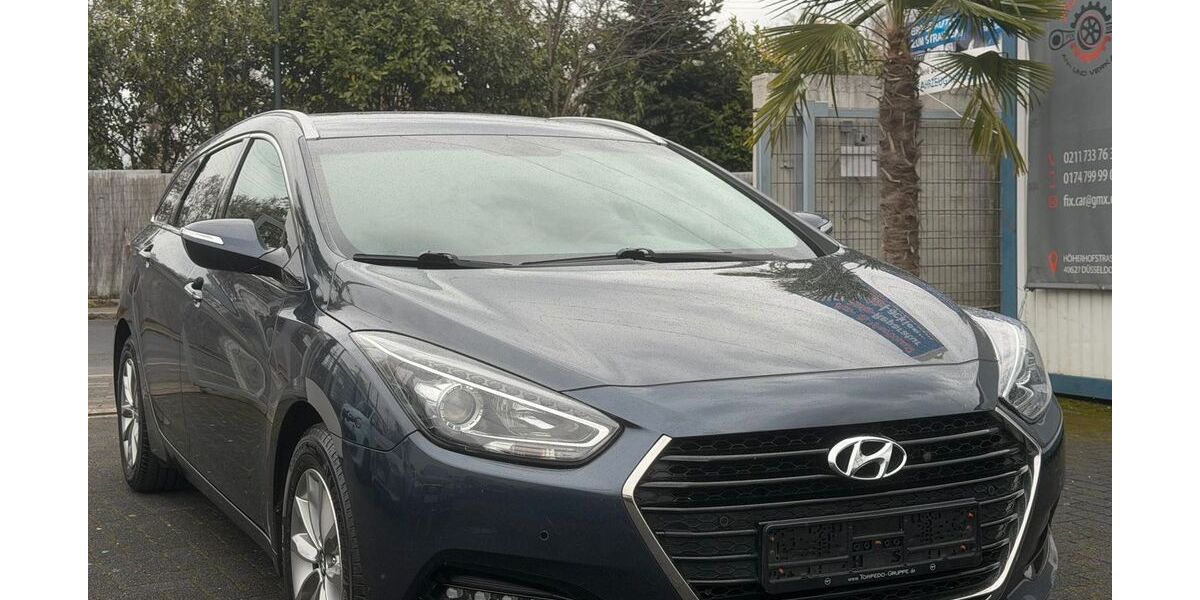Hyundai i40 210.070 km 5.900 &euro; Düsseldorf 40627