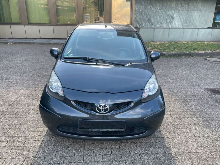 Aygo (X)