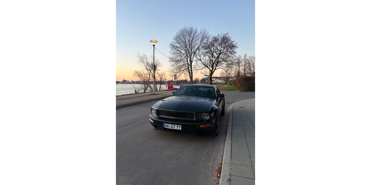 Ford Mustang 30.000 km 23.800 &euro; Benrath 40597