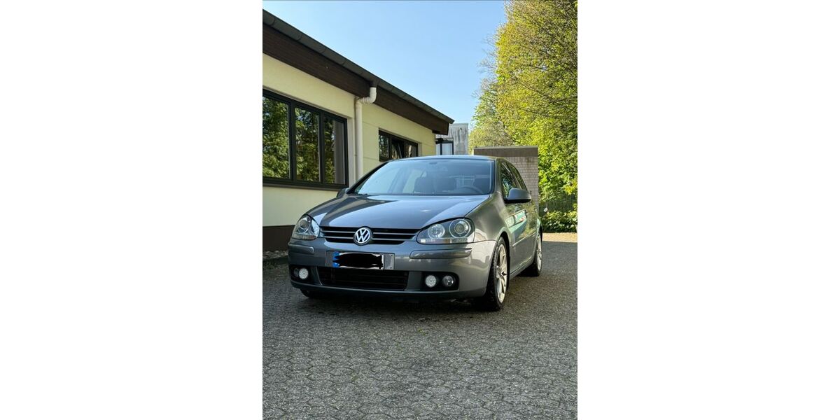 VW Golf 219.500 km 4.999 &euro; Solingen 42659