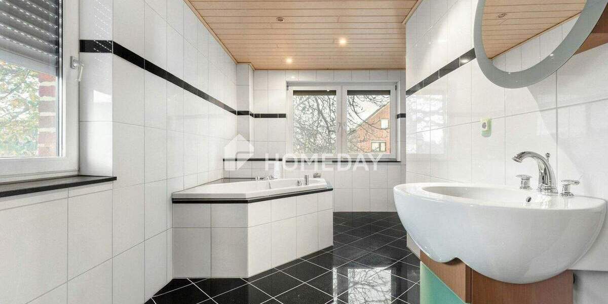 Einfamilienhaus Neuss Holzheim - 7 Zimmer, 253 m&sup2;, 899.000&euro; | Angebot:25108788