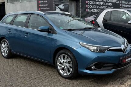 Toyota Auris 122.806 km 10.499 € Pulheim 50259