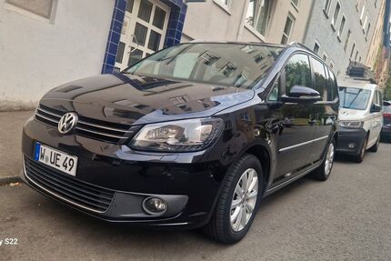 VW Touran 166.670 km 9.495 &euro; Wuppertal 42283