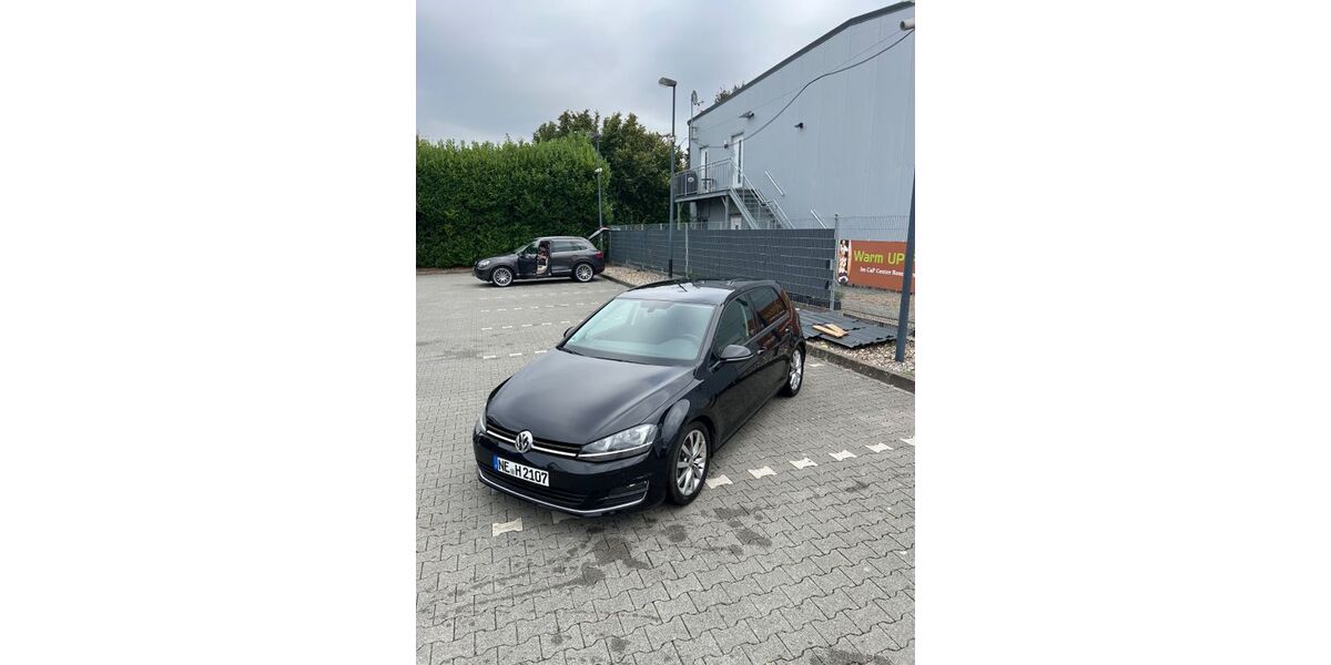 VW Golf 84.000 km 14.000 &euro; Rommerskirchen 41569