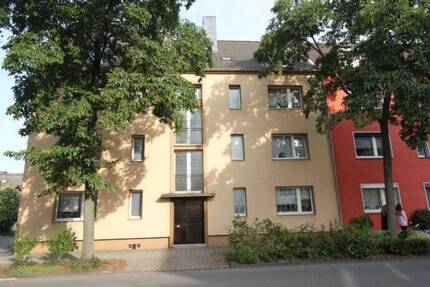 DU - Duissern, Duissernstr., EG, 62 m², Flur, 2 Zimmer, große Küche, Bad mit Wanne und Fenster, Balkon