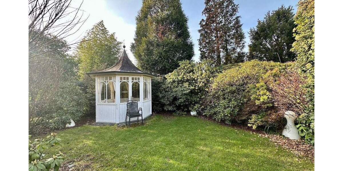 Gepflegte Doppelhaushälfte mit großem Grundstück 5 zimmer