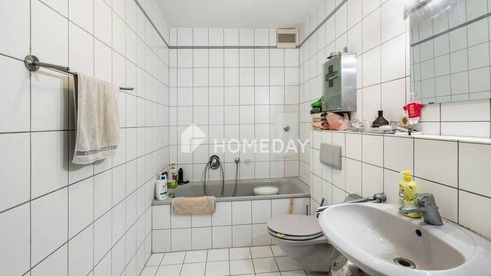 Großzügige 3-Zimmer-Wohnung mit 2 Balkonen und Tiefgaragenstellplatz - stilvoll wohnen am Waldrand