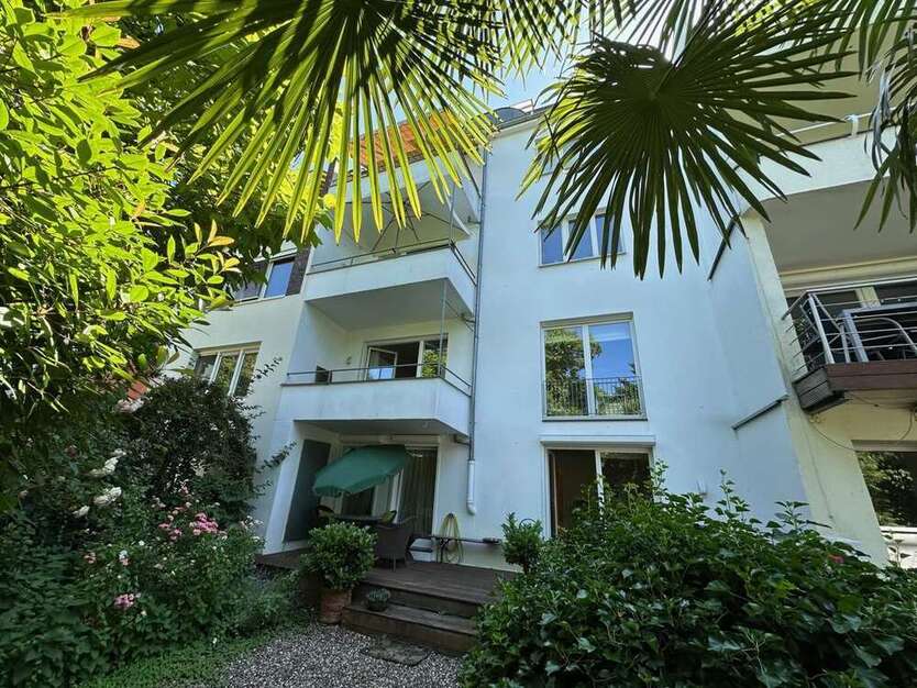 Haus zum Kaufen in Düsseldorf 2.295.000 € 338 m²