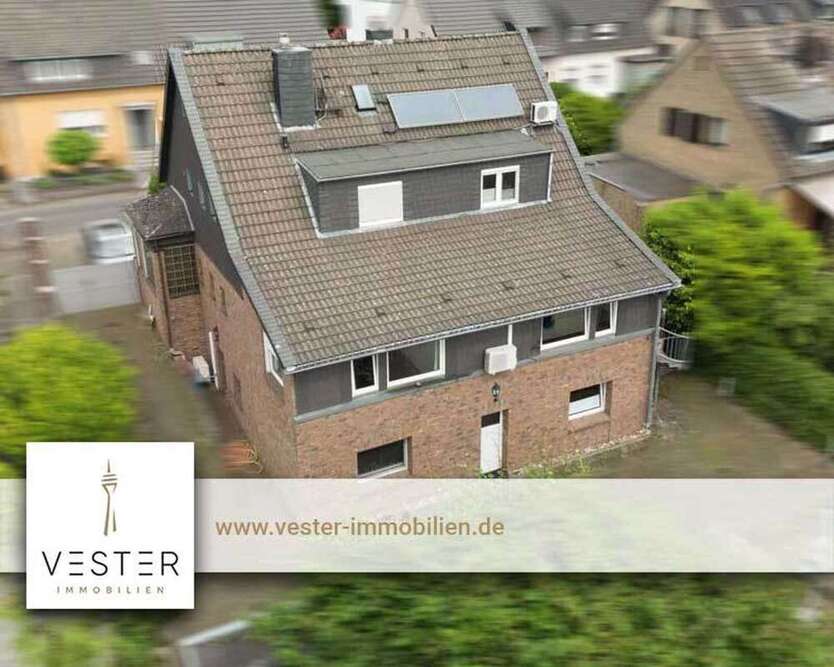 Haus zum Kaufen in Düsseldorf 875.000 € 226 m²