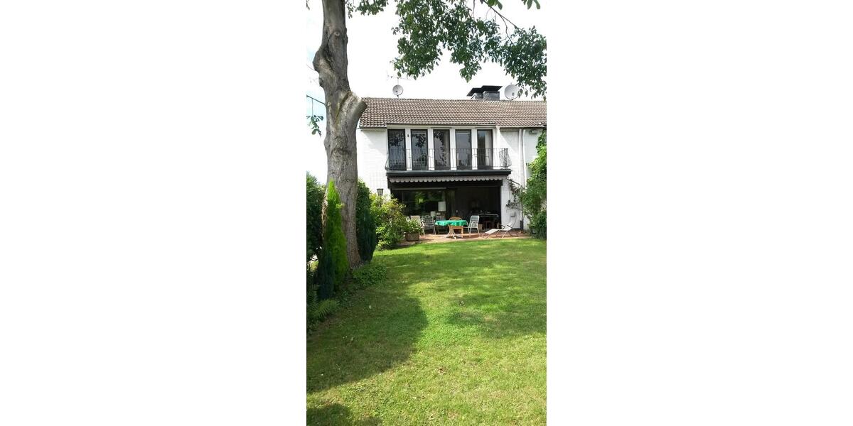 Charmante Doppelhaushälfte in Meerbusch-Ilverich 5 zimmer