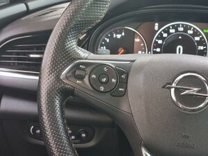 Opel Insignia Innovation 4x4 Bose Park&Go Keyless Nav S 106.219 km 19.880 &euro; HAAN 42781