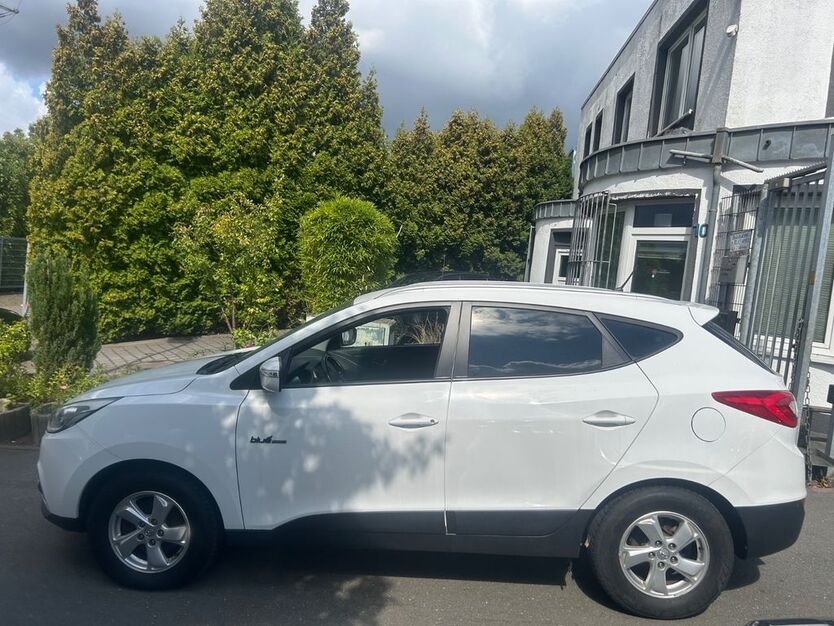 Hyundai ix35 83.000 km 8.700 € Essen 45326