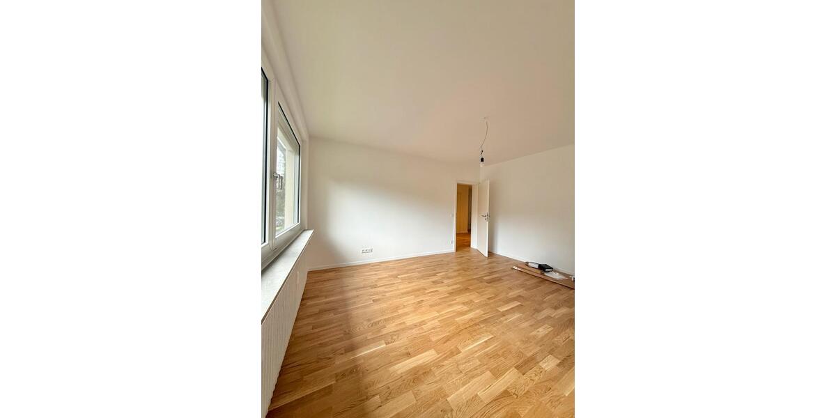 Etagenwohnung Wuppertal Lichtenplatz - 3 Zimmer, 100 m&sup2;, 1.390&euro; | Angebot:26578558