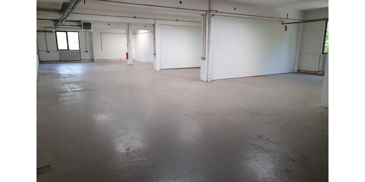 Freie LagerhallenBüro in 42857 Remscheid und 42119 Wuppertal zimmer