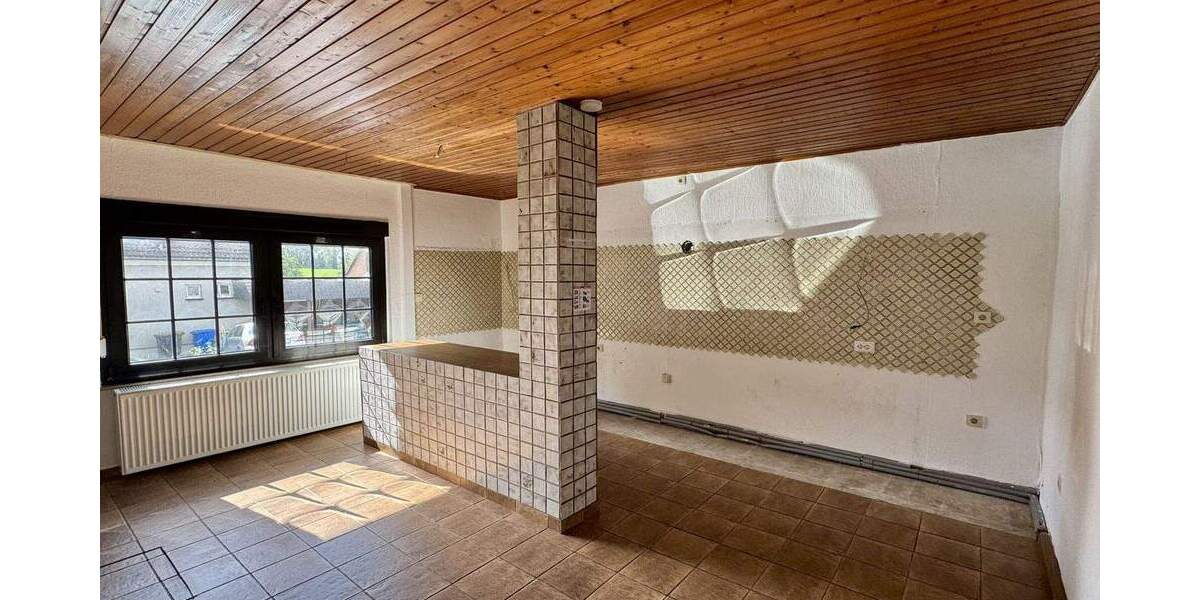 Aus Alt mach Neu! Freistehendes Einfamilienhaus mit großem Garten in Mettmann 3 zimmer