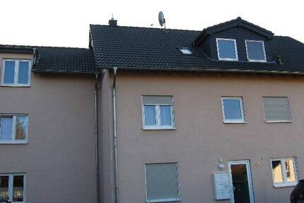 schöne 3-Zimmer-Maisonette-Wohnung mit zwei Bädern, provisionsfrei