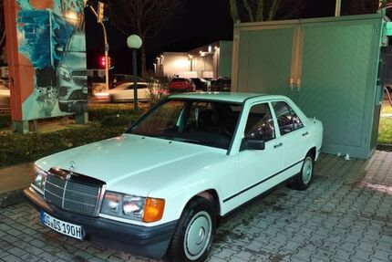 Mercedes-Benz 190 250.000 km 2.800 &euro; Solingen 42697