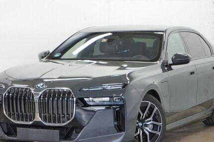 BMW 750 15.577 km 97.770 &euro; Mülheim 45472