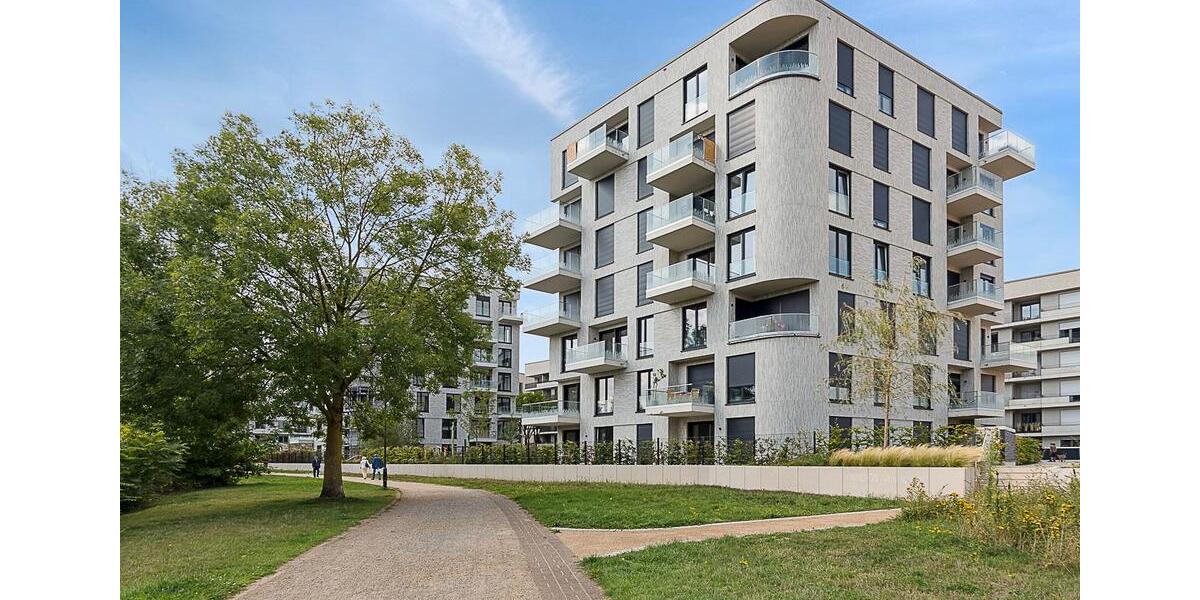 Familien aufgepasst: Neubau 4-Zimmer-Wohnung mit Balkon und zwei Bädern (mietpreisgedämpft) 4 zimmer