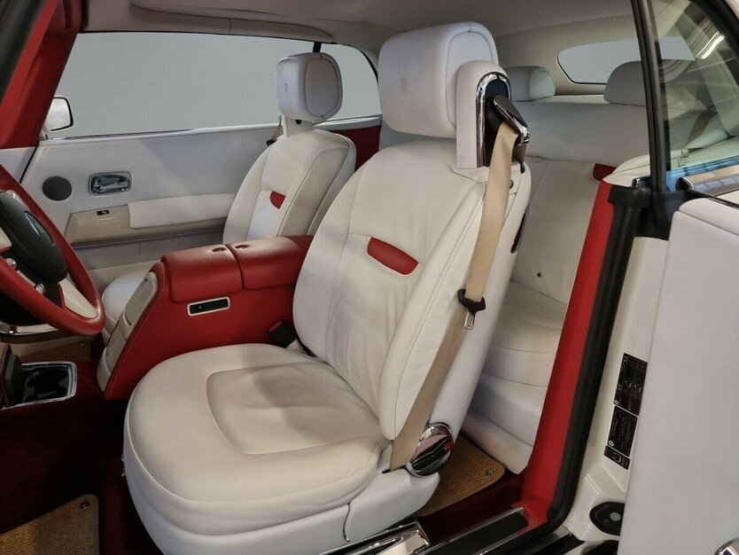 Rolls Royce Phantom Drophead Bespoke Spezial 21.800 km 195.000 € HAAN 42781