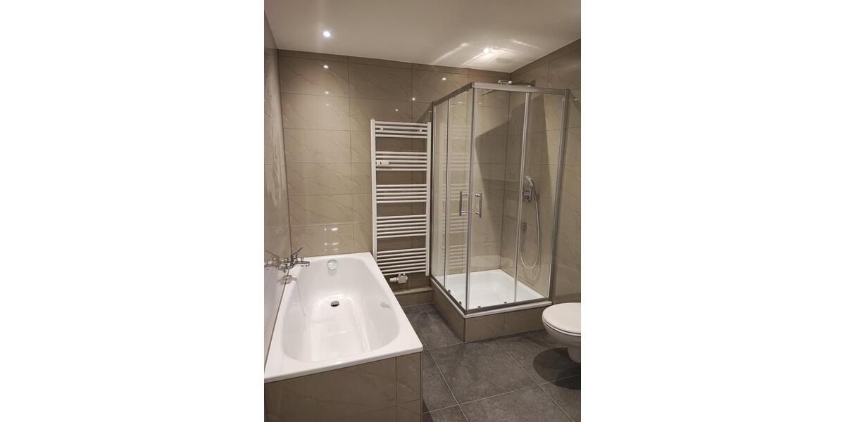 Etagenwohnung Krefeld Cracau - 3 Zimmer, 126 m&sup2;, 1.008&euro; | Angebot:25381668