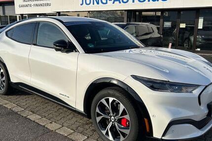 Ford Mustang Mach-E 13.960 km 31.890 &euro; Mönchengladbach 41066
