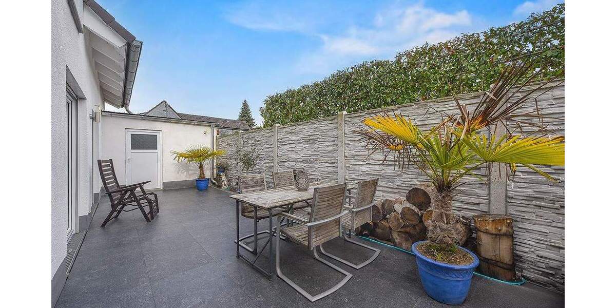 Einfamilienhaus Düsseldorf Unterrath - 5 Zimmer, 143 m&sup2;, 1.298.000&euro; | Angebot:25290500