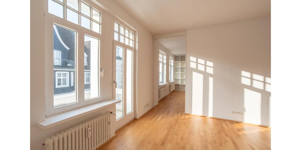 Etagenwohnung Düsseldorf Niederkassel - 3 Zimmer, 133 m&sup2;, 2.850&euro; | Angebot:25330845