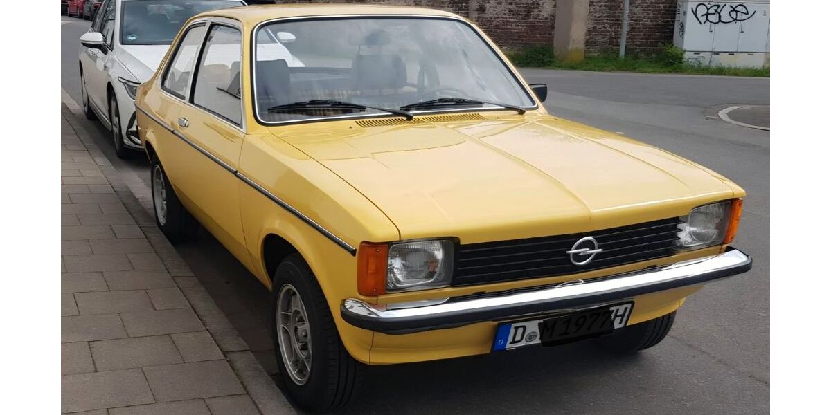 Opel Kadett 75.100 km 11.999 &euro; Düsseldorf 40589