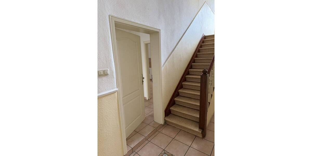Etagenwohnung Mönchengladbach / Rheydt Rheydt - 3 Zimmer, 87 m&sup2;, 179.000&euro; | Angebot:26875208