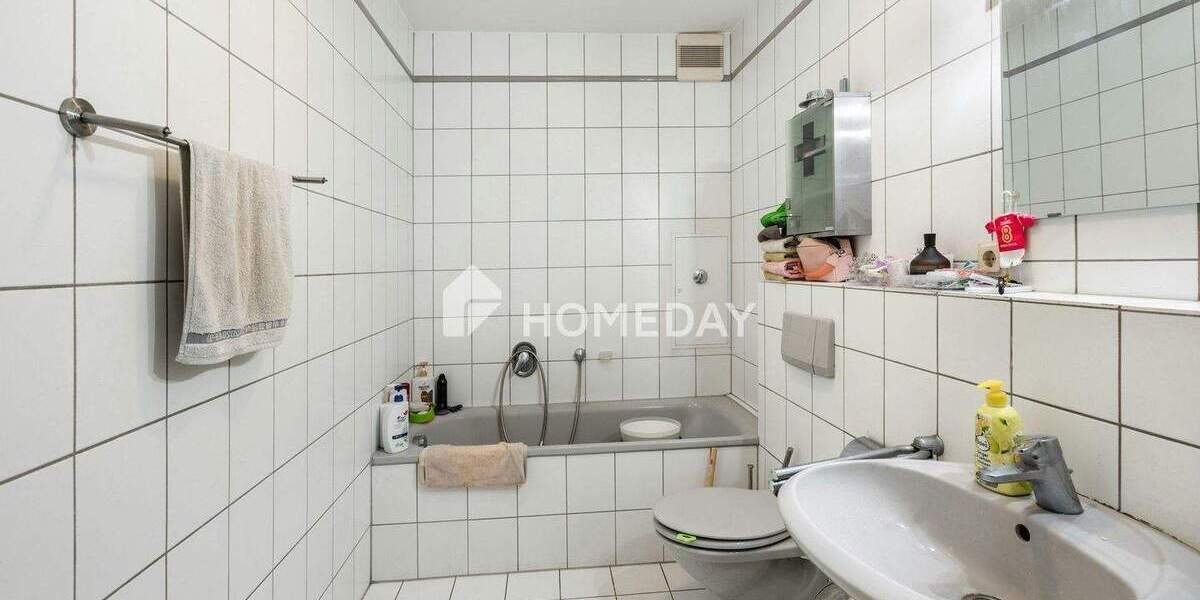 Etagenwohnung Düsseldorf Ludenberg - 3 Zimmer, 105 m&sup2;, 469.000&euro; | Angebot:25315576