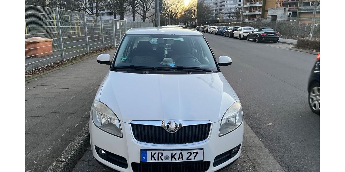 Skoda Fabia 125.329 km 1.900 &euro; Krefeld 47806