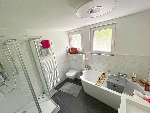 Etagenwohnung Solingen - 3 Zimmer, 75 m&sup2;, 195.000&euro; | Angebot:25591050