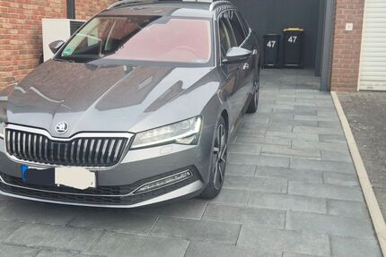 Skoda Superb 63.000 km 22.999 &euro; Willich 47877