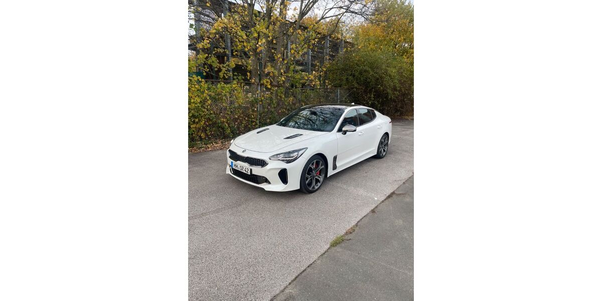 Kia Stinger 25.240 km 28.999 &euro; Mülheim an der Ruhr 45479